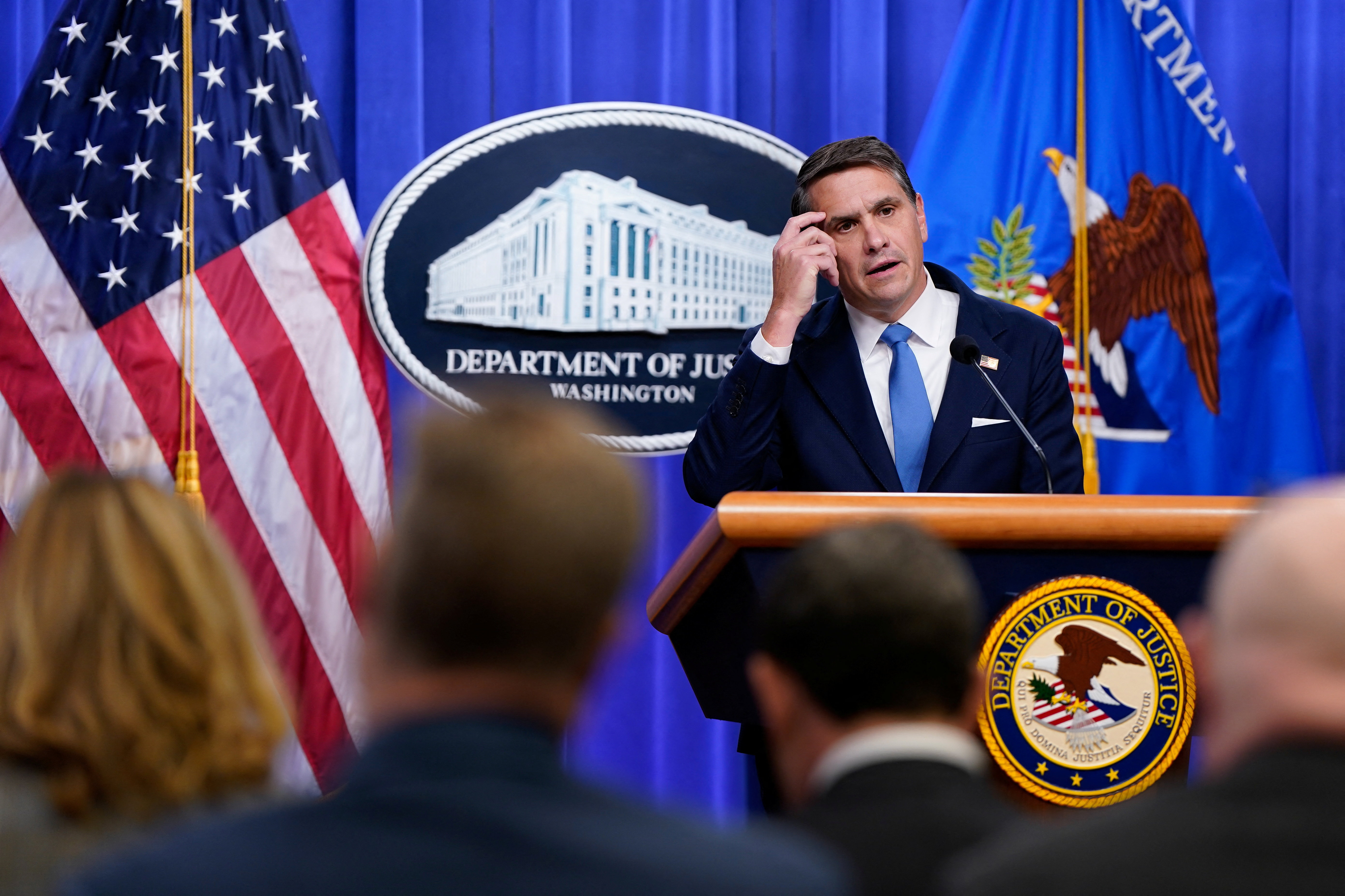 Υπόθεση Επσταϊν: Το γεύμα με τον Μασκ, η πικρία για τον Γκέιτς και οι αναφορές στον Τραμπ-6