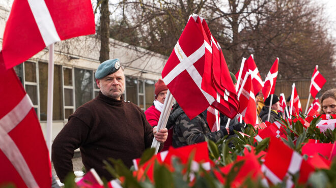 τραμπ-ζήτα-συγγνώμη-10-000-άνθρωποι-διαδ-564054727