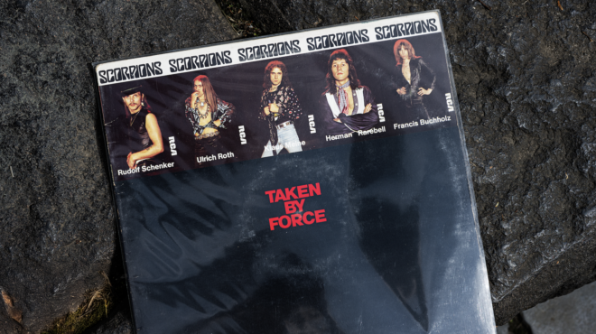 φράνσις-μπούχολτς-εσβησε-η-κρυφή-δύ-564038518