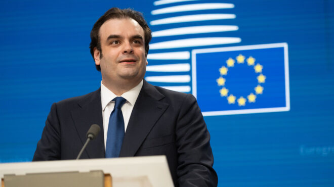 ντεμπούτο-κυρ-πιερρακάκη-στην-προεδρ-564027436