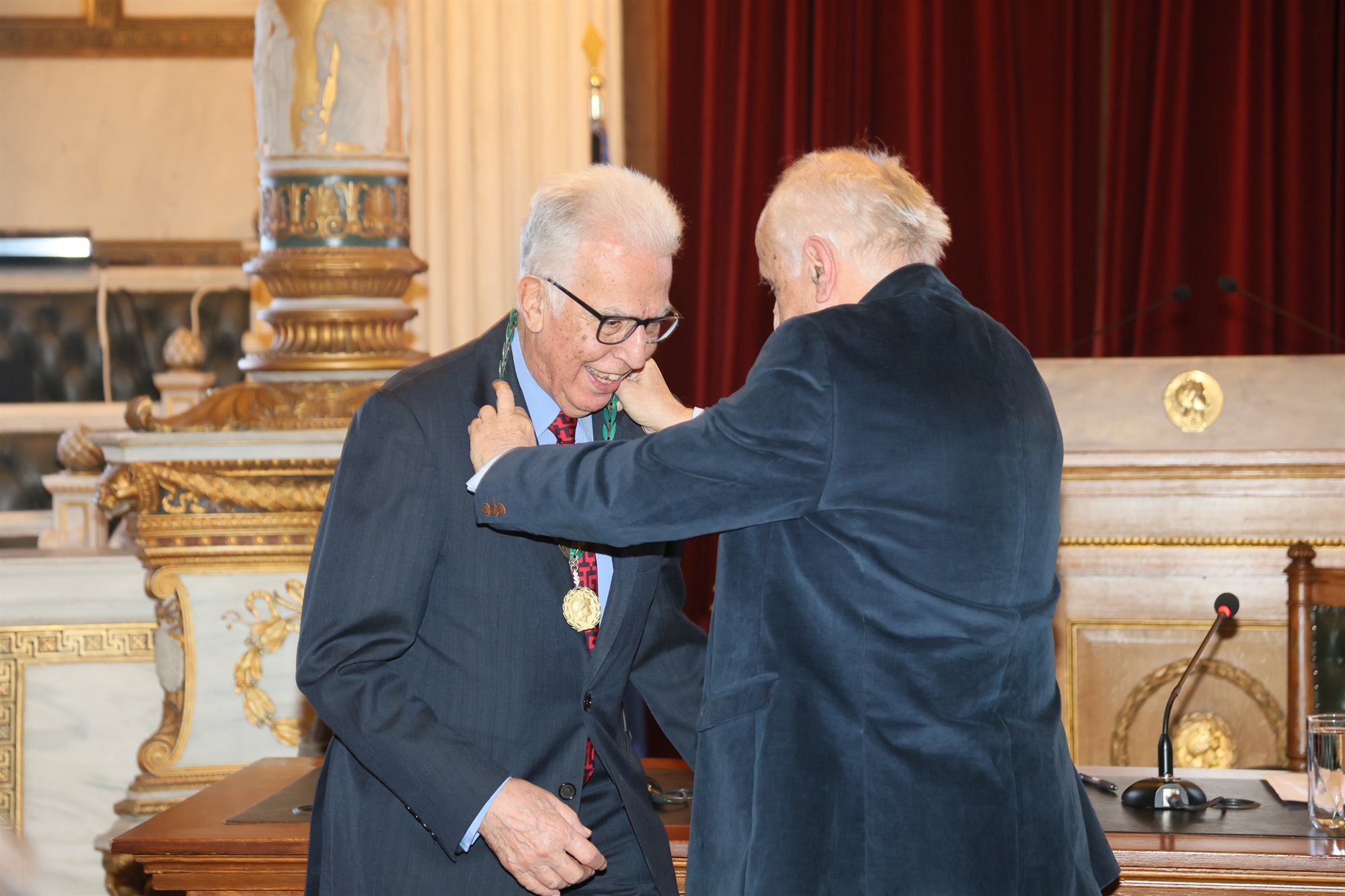 Αλλαγή σκυτάλης στην Ακαδημία Αθηνών, με τον Νικηφόρο Διαμαντούρο στην προεδρία-1