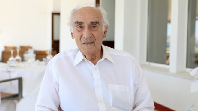 αλέξανδρος-παπαδόγγονας-1931-2026-ηγετικός-564052741