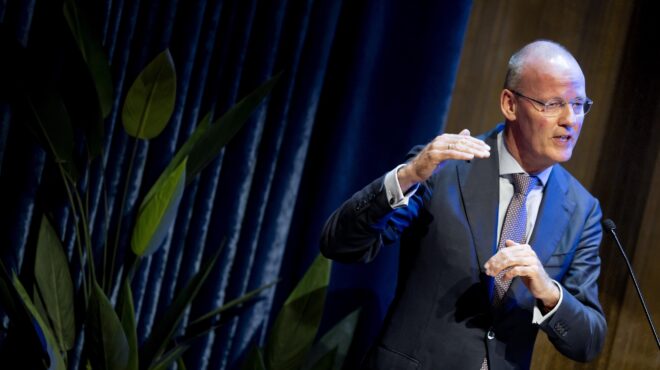 τα-φαβορί-στην-κούρσα-διαδοχής-της-λαγ-564037507