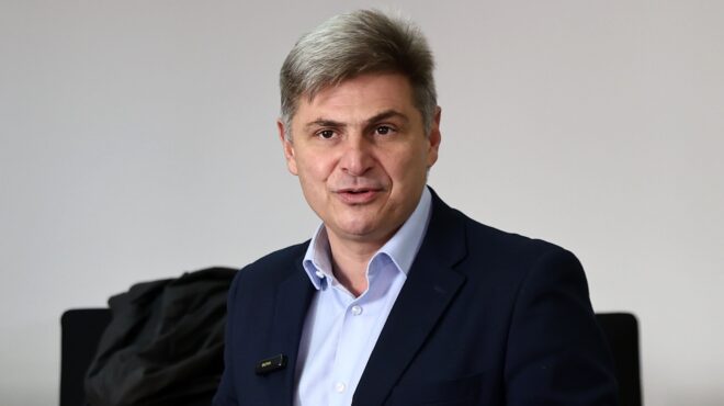 διεγράφη-από-τον-συριζα-ο-νικόλας-φαρα-564008989