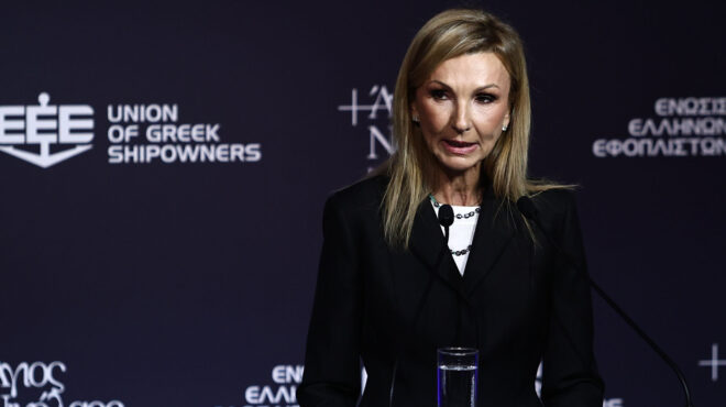 μελίνα-τραυλού-η-ε-ε-οφείλει-να-προστα-564023590