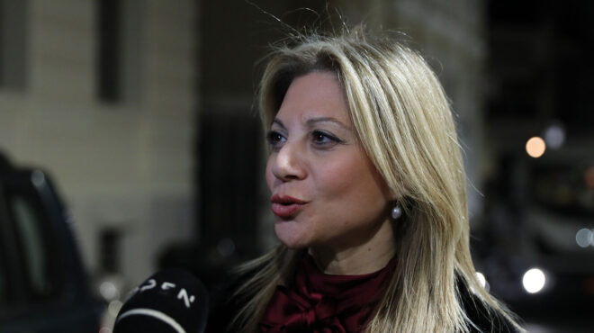 καρυστιανού-για-αμβλώσεις-διαστρεβλ-564029134