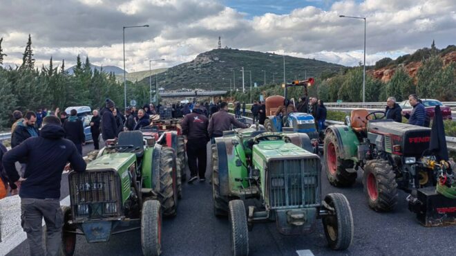 σε-στάση-αναμονής-οι-αγρότες-μέχρι-την-564007306