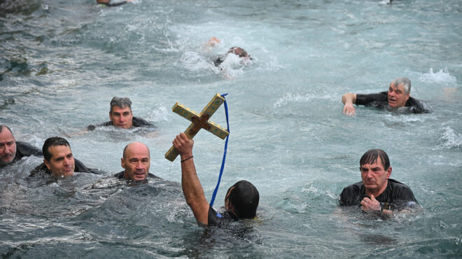 μεγαλοπρεπής-ο-εορτασμός-των-θεοφανί-564007360