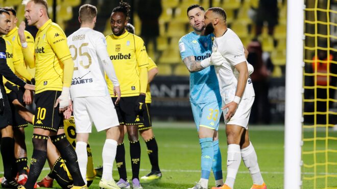 super-league-φρένο-στο-σερί-της-αεκ-και-απώλεια-κ-564016495