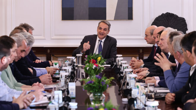 μητσοτάκης-σε-αγρότες-να-εξετάσουμε-τ-564019102