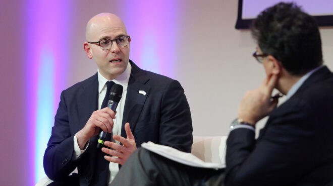 στίβεν-μάιραν-οι-δασμοί-ο-πληθωρισμός-564021307