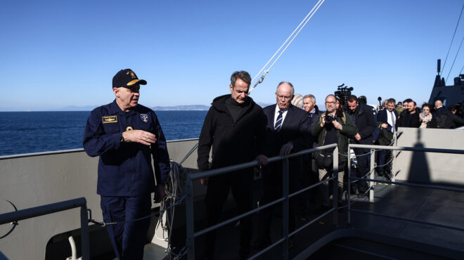 μητσοτάκης-από-τη-φρεγάτα-κίμων-χρέ-564022714