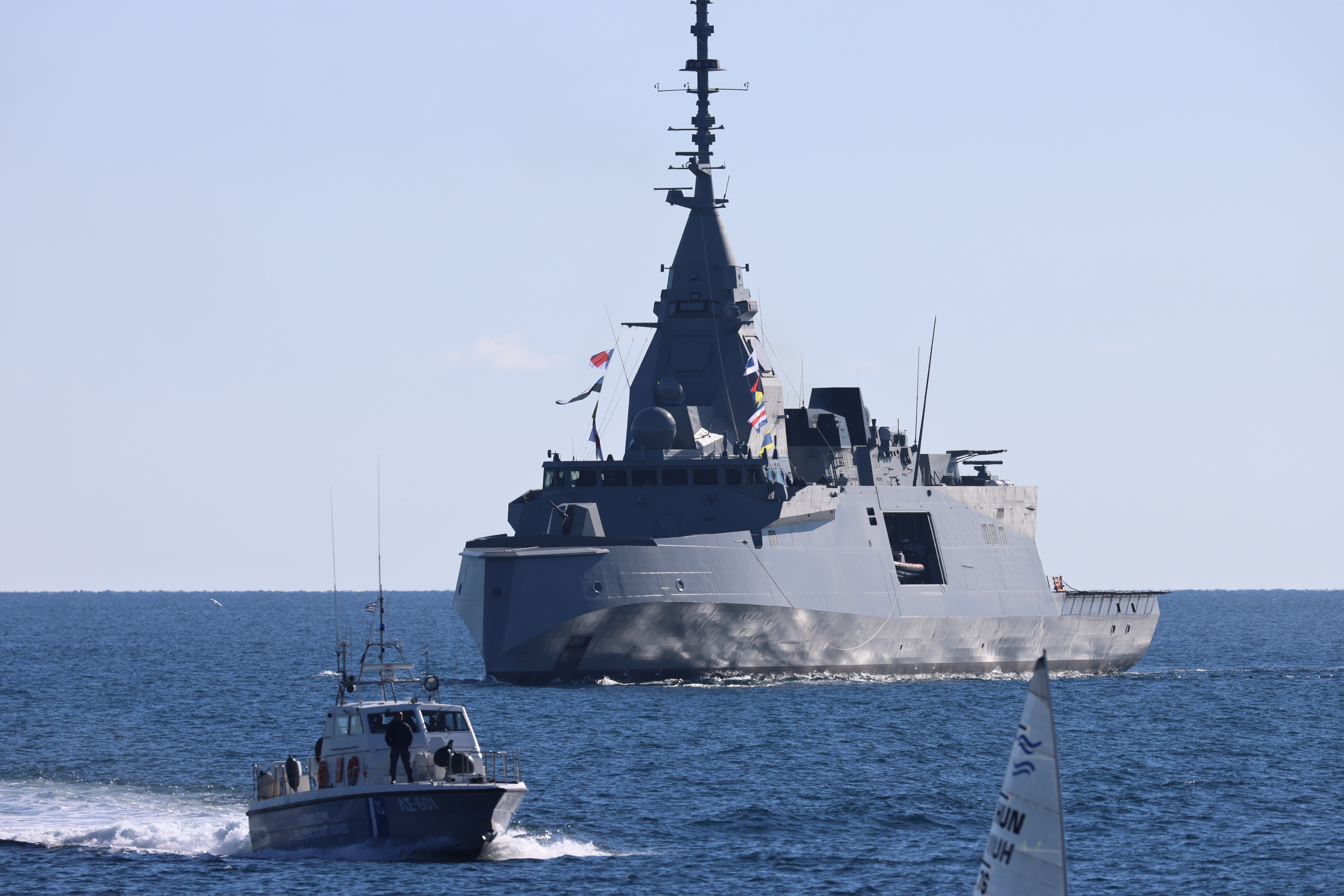 Το άλμπουμ της λαμπρής υποδοχής της φρεγάτας «Κίμων»-1