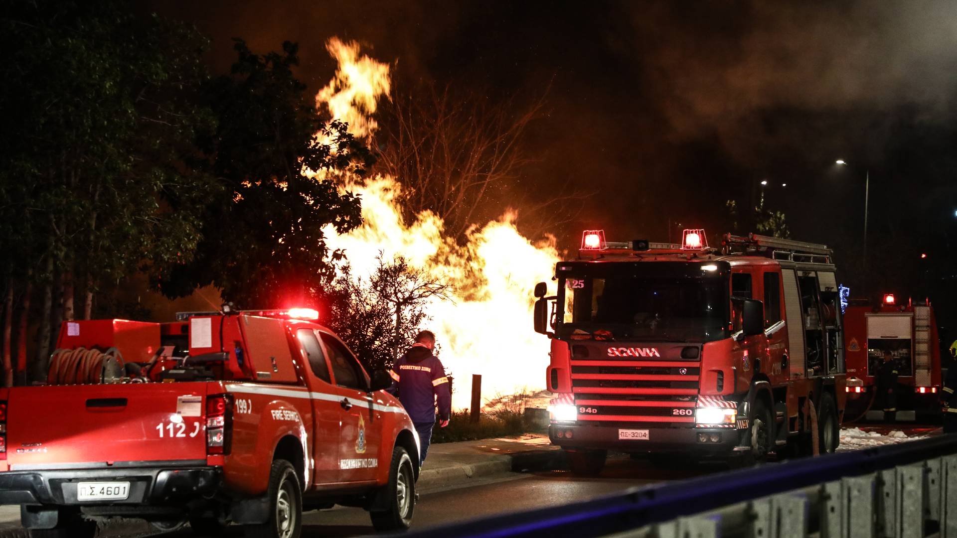 Πέραμα: Υπό πλήρη έλεγχο η φωτιά στην περιοχή Καζάνια-1