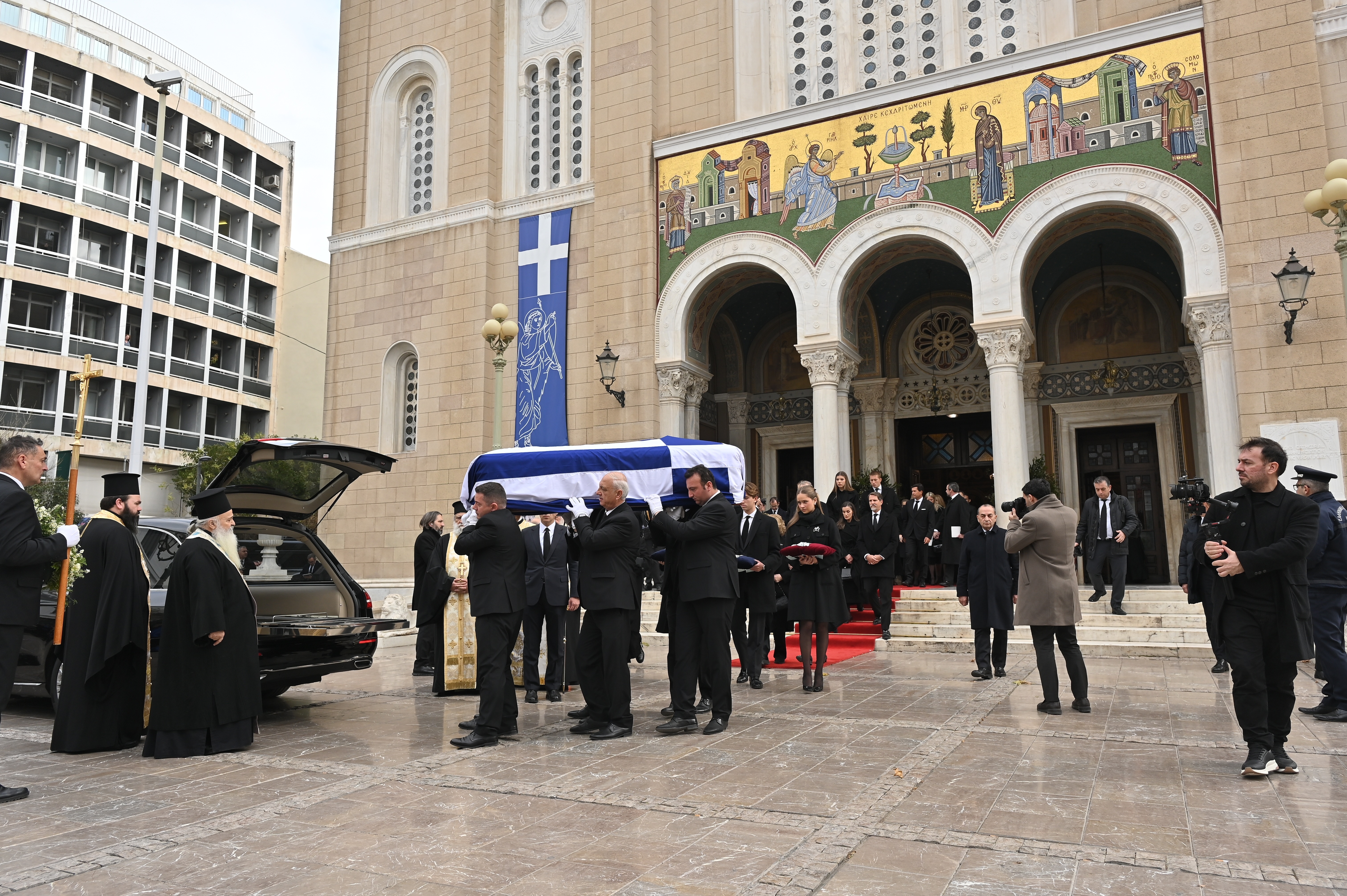 Πριγκίπισσα Ειρήνη: To τελευταίο «αντίο» στη Μητρόπολη Αθηνών (εικόνες)-11