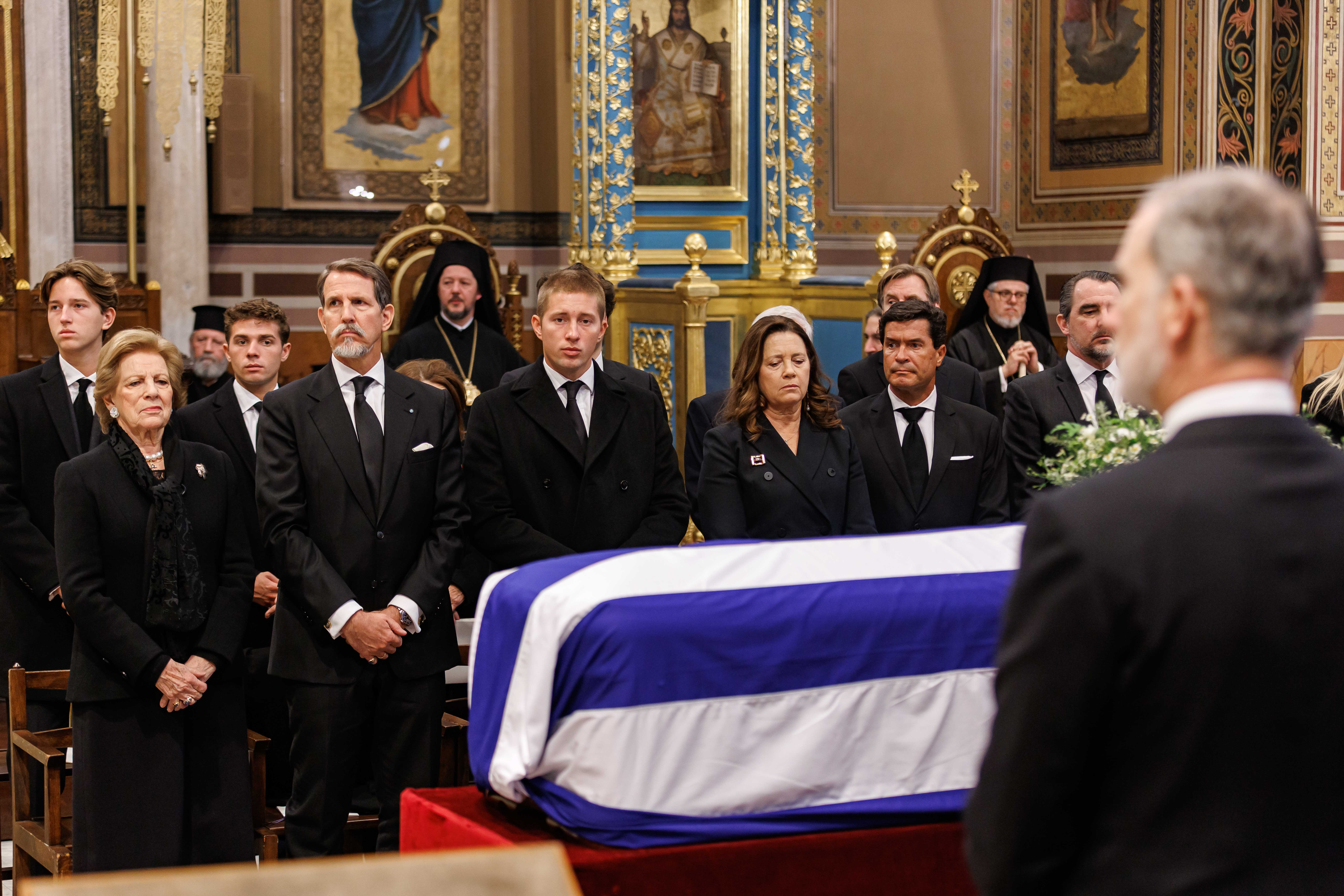 Πριγκίπισσα Ειρήνη: To τελευταίο «αντίο» στη Μητρόπολη Αθηνών (εικόνες)-8