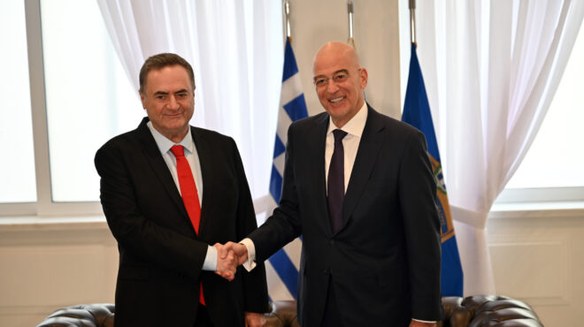 πυρά-κατά-δένδια-από-τουρκικά-μμε-564031573