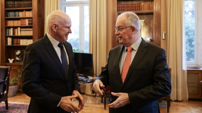 εντός-και-εκτός-τασούλας-και-παπανδρέ-564035194