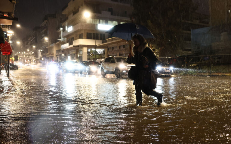 live-η-κακοκαιρία-σαρώνει-την-αττική-πλ-564034087