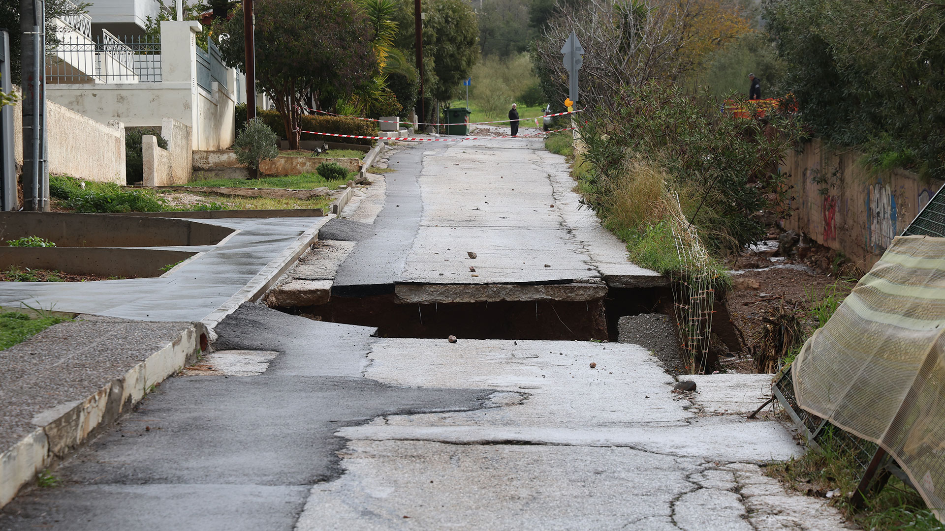 Κακοκαιρία: Η Αττική μετρά τις πληγές της – Σε κατάσταση έκτακτης ανάγκης ο Δήμος Βάρης-Βούλας-Βουλιαγμένης-11