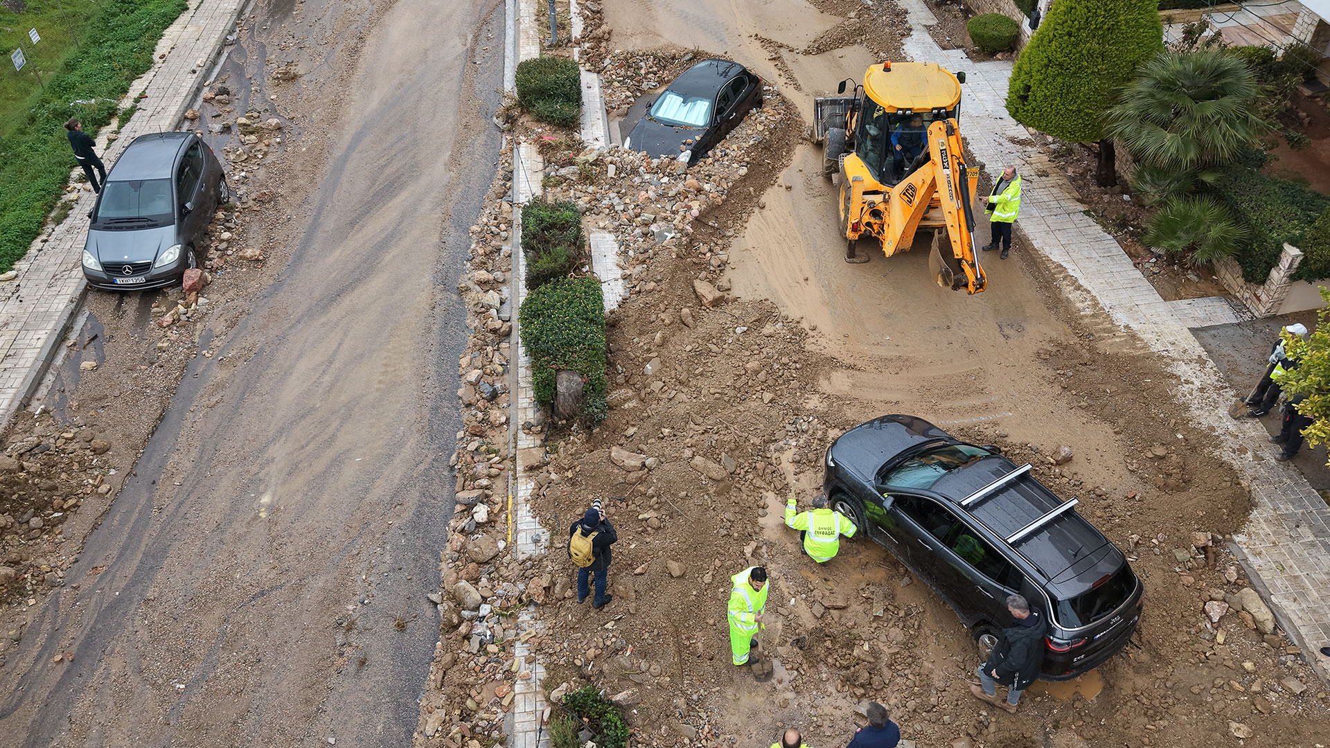Κακοκαιρία: Η Αττική μετρά τις πληγές της – Σε κατάσταση έκτακτης ανάγκης ο Δήμος Βάρης-Βούλας-Βουλιαγμένης-12