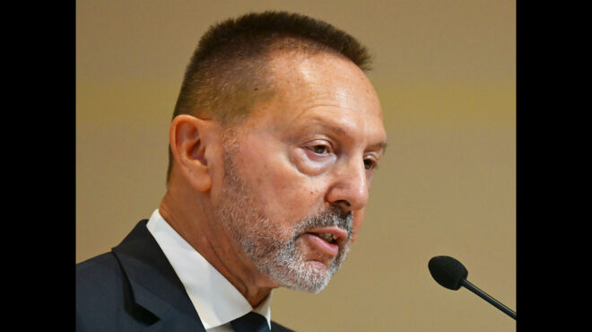 γιάννης-στουρνάρας-χρειαζόμαστε-πε-564037831