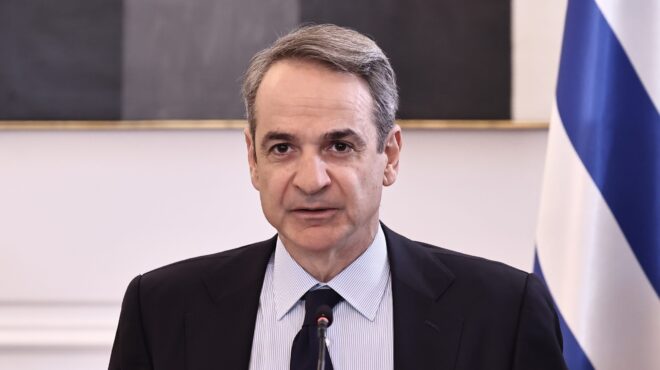 κυρ-μητσοτάκης-για-ιδιωτικούς-υπαλλή-564052123