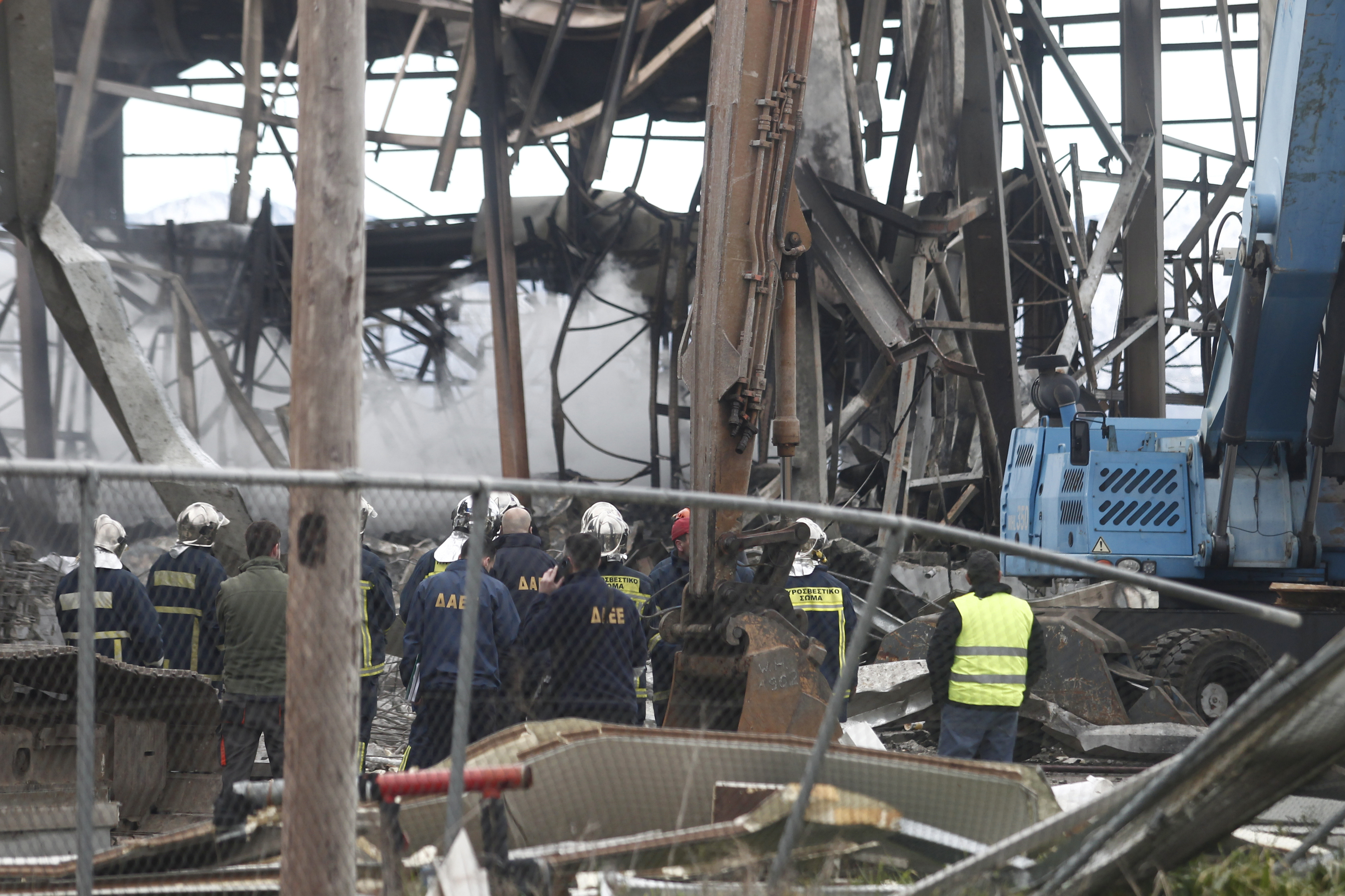 Τρίκαλα: Διαρροή αερίου η πιθανή αιτία της φονικής έκρηξης – Αρχισαν οι καταθέσεις-3