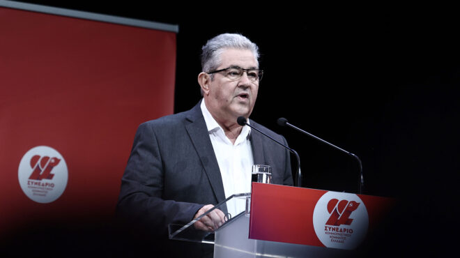 κκε-συνέδριο-με-διαχωριστικές-γραμμέ-564048865