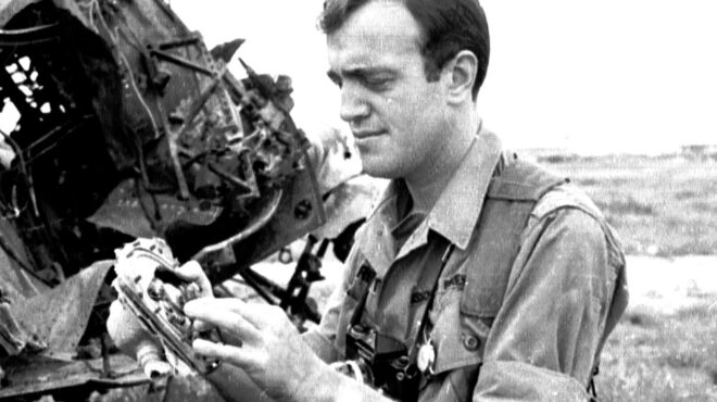 πίτερ-αρνέτ-1934-2025-βάπτισμα-του-πυρός-στις-564015427