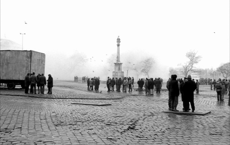 Μπέλα Ταρ (1956-2026): Σκοτεινός ποιητής της εικόνας-2