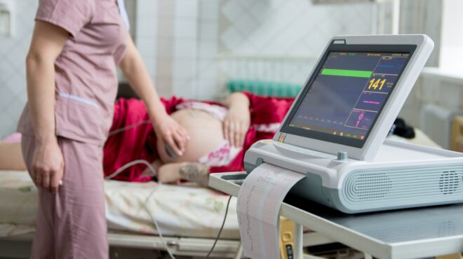 απομακρύνουν-τις-μαίες-από-τις-γυνα-564050596