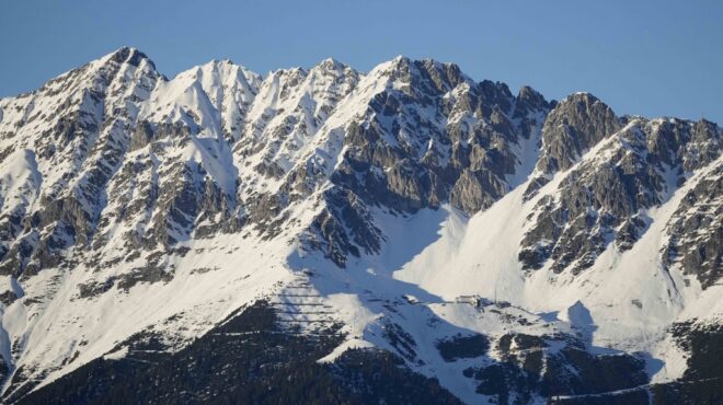 δύο-νεκροί-από-χιονοστιβάδες-στις-ιτα-564003490