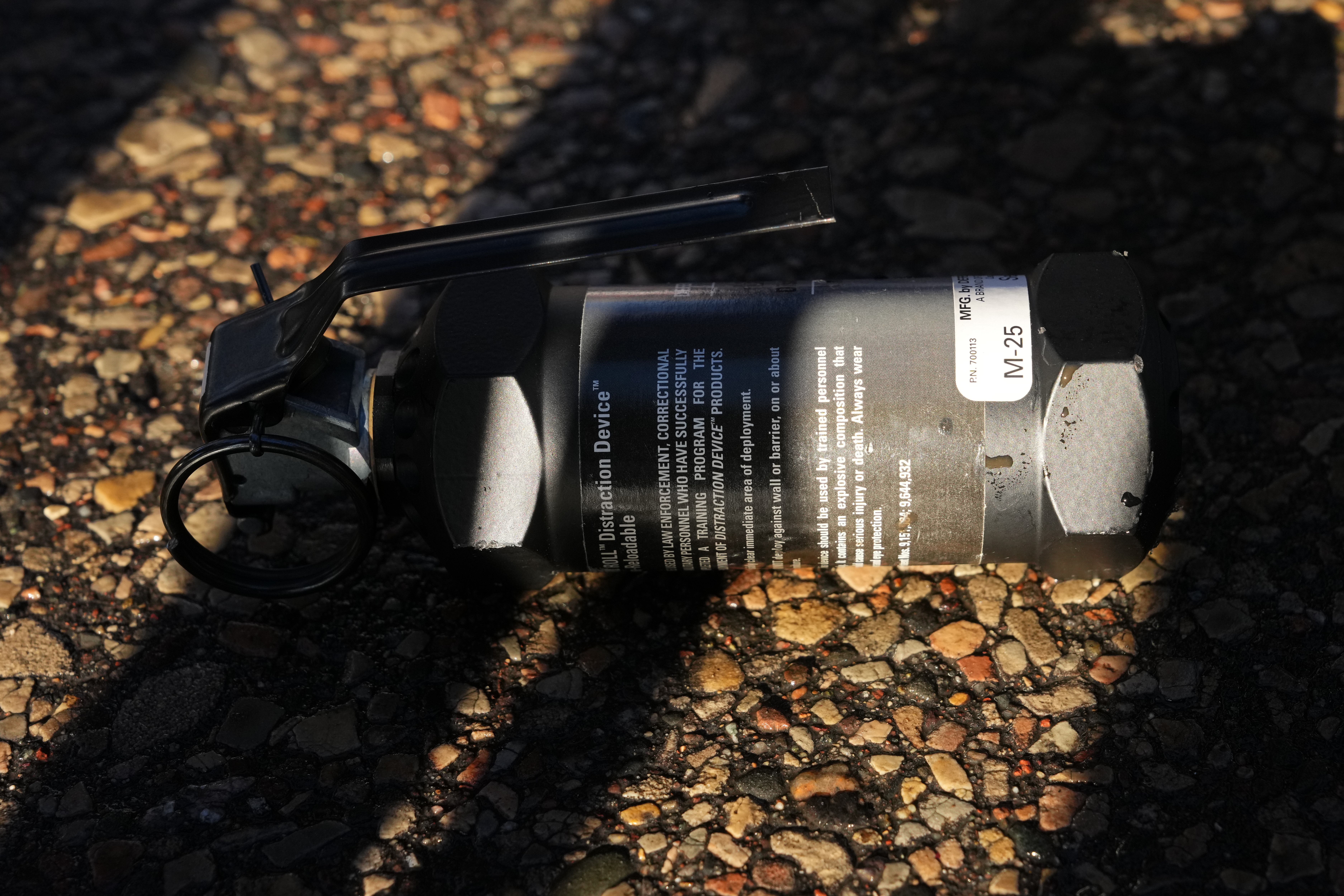 Πρώην τραπεζίτης της Morgan Stanley πίσω από τις προμήθειες δακρυγόνων της ICE-2