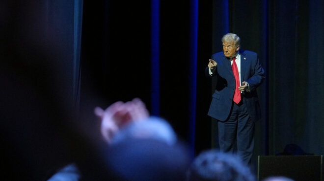 τραμπ-συζητάμε-με-το-νατο-για-τη-γροιλα-564025297