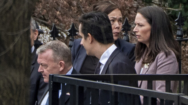 δανός-υπεξ-για-γροιλανδία-θεμελιώδει-564021349