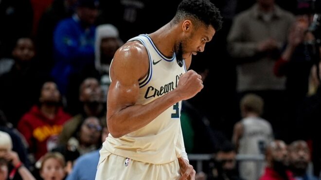 αντετοκούνμπο-για-το-μέλλον-του-στο-μι-564031366