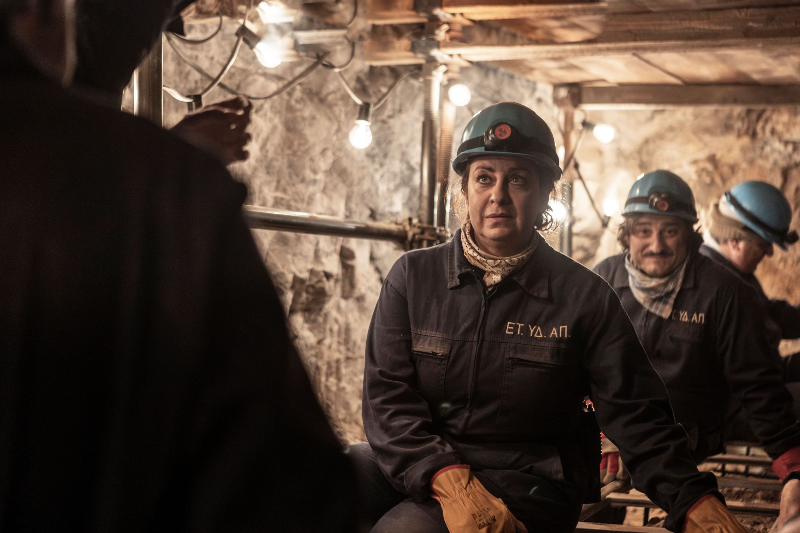 ΡΙΦΙΦΙ: «Ταξίδι» στα 90s με όχημα τη συγκίνηση και το χιούμορ-2