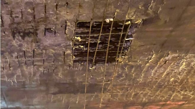 νέα-ιωνία-επεσαν-τσιμέντα-από-γέφυρα-σ-564016639