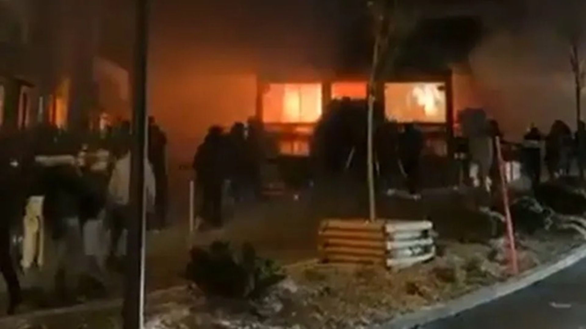 Ελβετία: Νεκροί και τραυματίες από έκρηξη στο χιονοδρομικό θέρετρο Κραν-Μοντανά-2