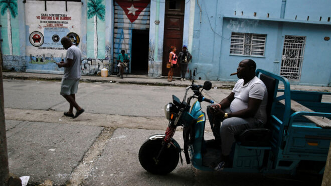 reuters-πώς-η-απώλεια-του-πετρελαίου-της-βεν-564011188