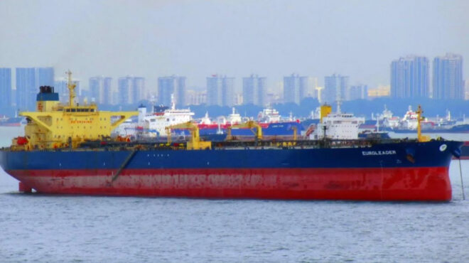 δεξαμενόπλοιο-με-προορισμό-τη-ρωσία-έ-564011134