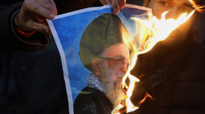 μυστική-συνάντηση-απεσταλμένου-του-τ-564019330