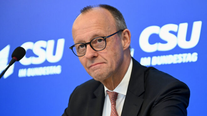 μερτς-στεκόμαστε-ενωμένοι-με-τη-δανία-564028423