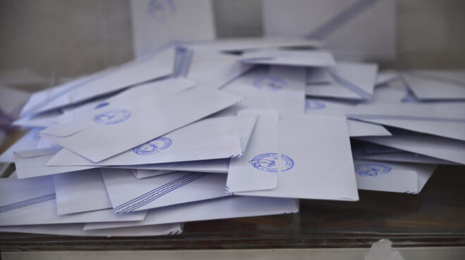 η-μυστική-δημοσκόπηση-του-μαξίμου-χάν-564048061