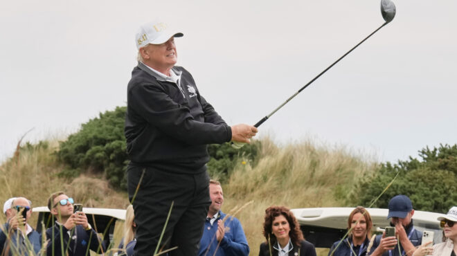 τραμπ-ασπιρίνες-γκολφ-και-mcdonalds-564002536