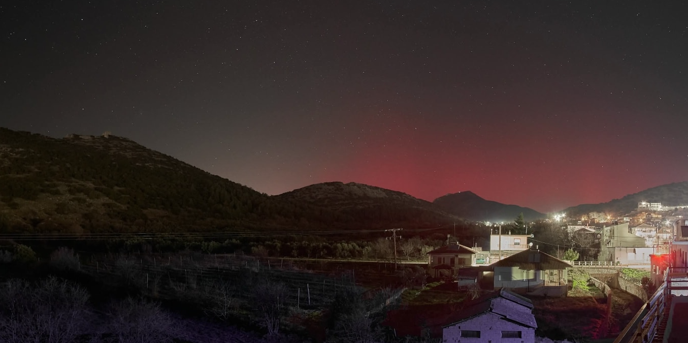 Το Βόρειο Σέλας στην  Ελλάδα: «Το μέγεθος της χθεσινής ηλιακής έκρηξης βρισκόταν στη μέγιστη κλίμακα»-1