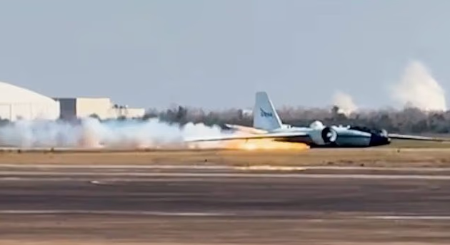 ανώμαλη-προσγείωση-για-αεροσκάφος-τη-564046771