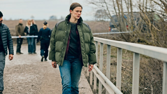 home-cinema-μυστήριο-με-φόντο-τη-σουηδική-επαρχ-564016204