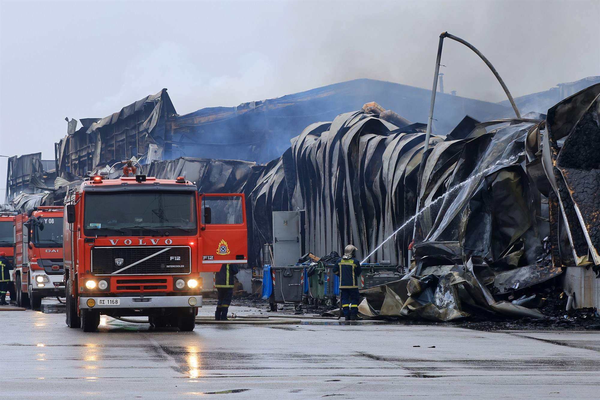 Τρίκαλα: Τα αναπάντητα ερωτήματα μιας τραγωδίας – Διαρροή αερίου «βλέπει» η Πυροσβεστική-2